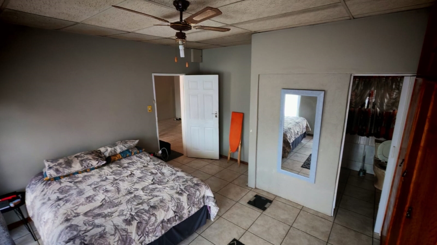 2 Bedroom Property for Sale in Heidedal Free State